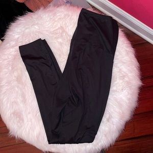 Isabell maternity leggings with belly support